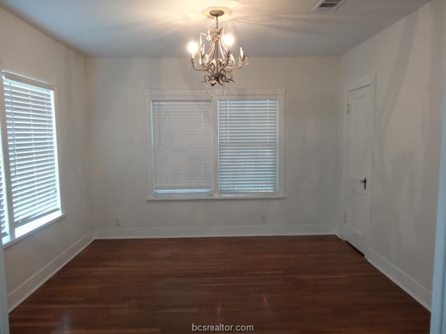 Building Photo - 402 Ayrshire St