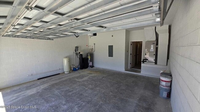 Building Photo - 2862 Pomello Ave SW