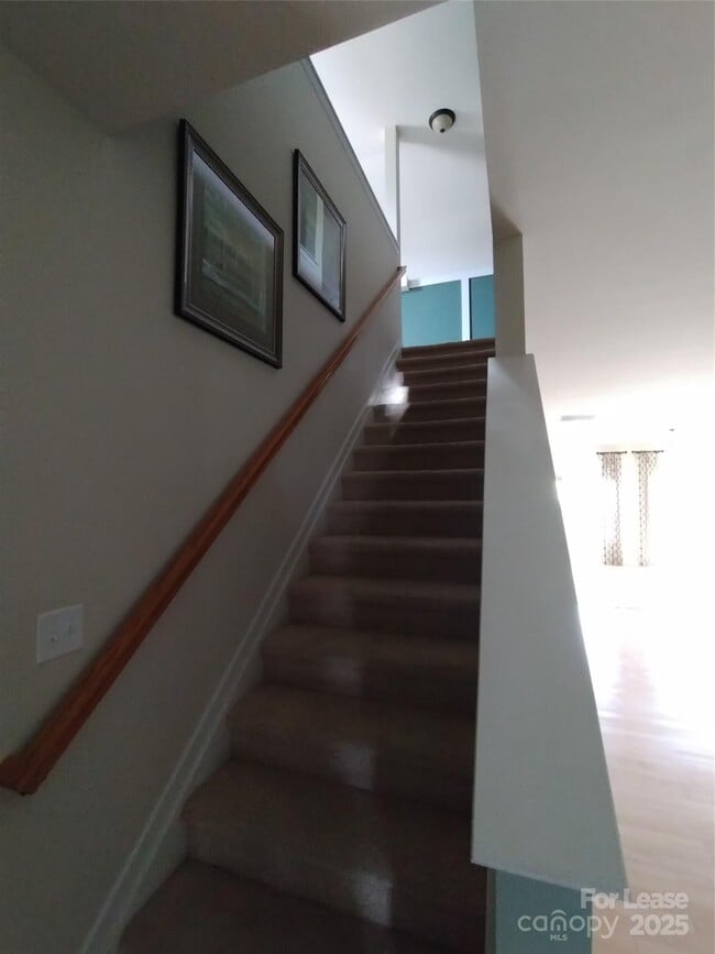 Building Photo - 105 E Neel Ranch Rd