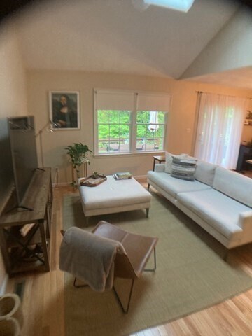 Building Photo - 801 Manor Ter
