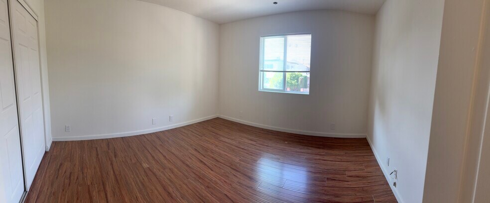 Building Photo - 801 Myrtle Ave