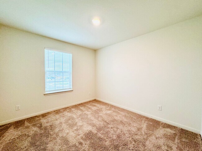 Building Photo - Beautiful Home in Converse!