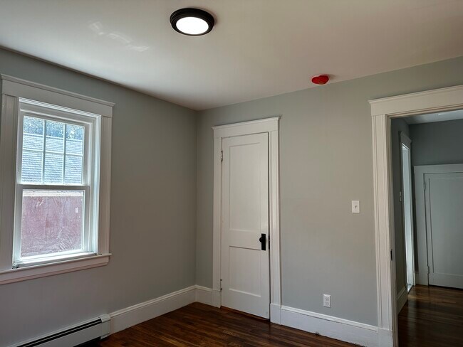 Building Photo - 96 Adams St