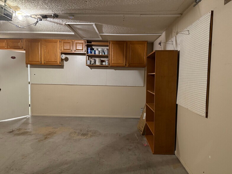 Building Photo - 509 Tyler Ave