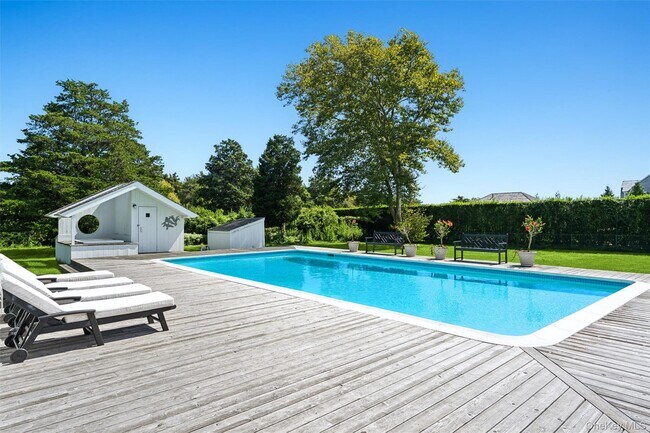 Building Photo - 18 Quogo Neck Ln