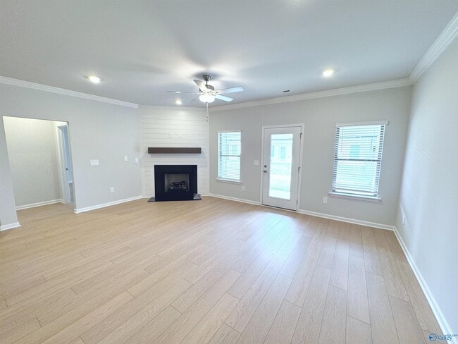 Building Photo - 6065 Gardner Maples Dr SE