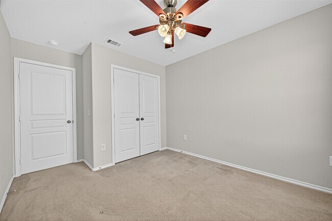 Building Photo - 5027 Brewcastle Ln