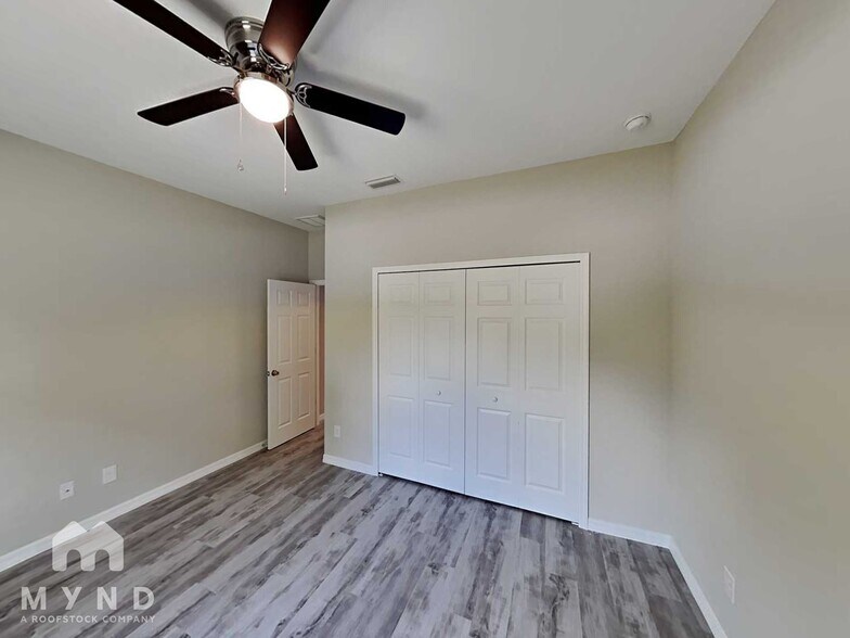 Building Photo - 7356 S Cameo Cir