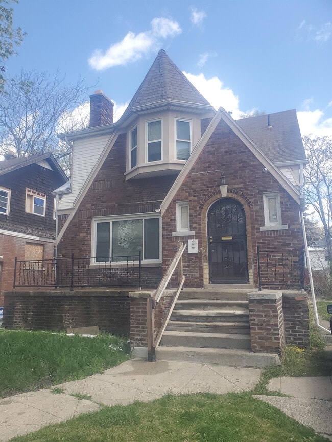 Building Photo - 15804 Indiana St