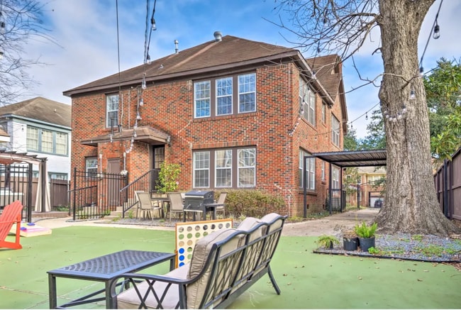 Backview of duplex - 2406 Arbor St