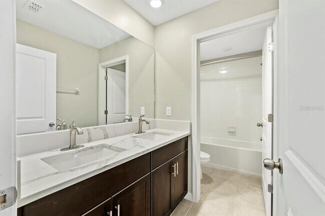 Building Photo - 5517 Appleton Shore Dr