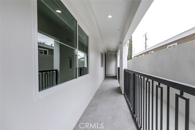 Building Photo - 10218 Fernglen Ave