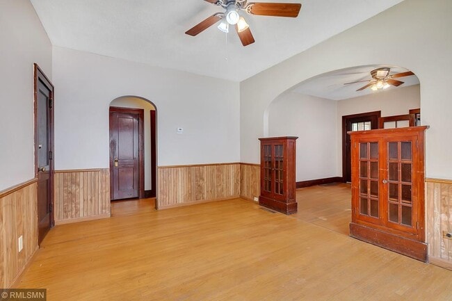 Building Photo - 309 Wilson Ave SE