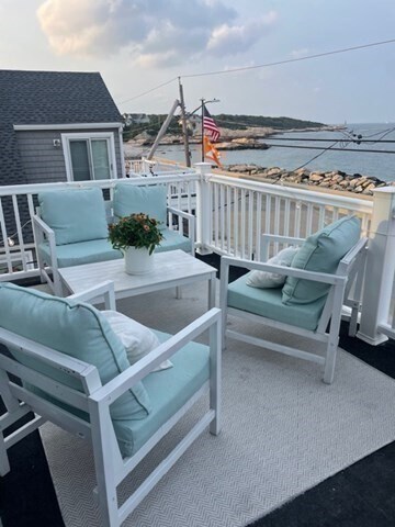 Building Photo - 131 Glades Rd