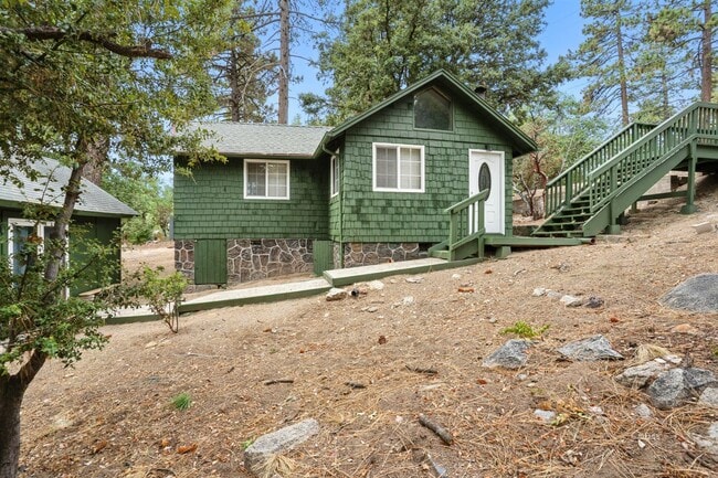 Primary Photo - 2 Bd./1 Ba Main House w/ Studio + 3/4 Ba ADU Mountain Rental