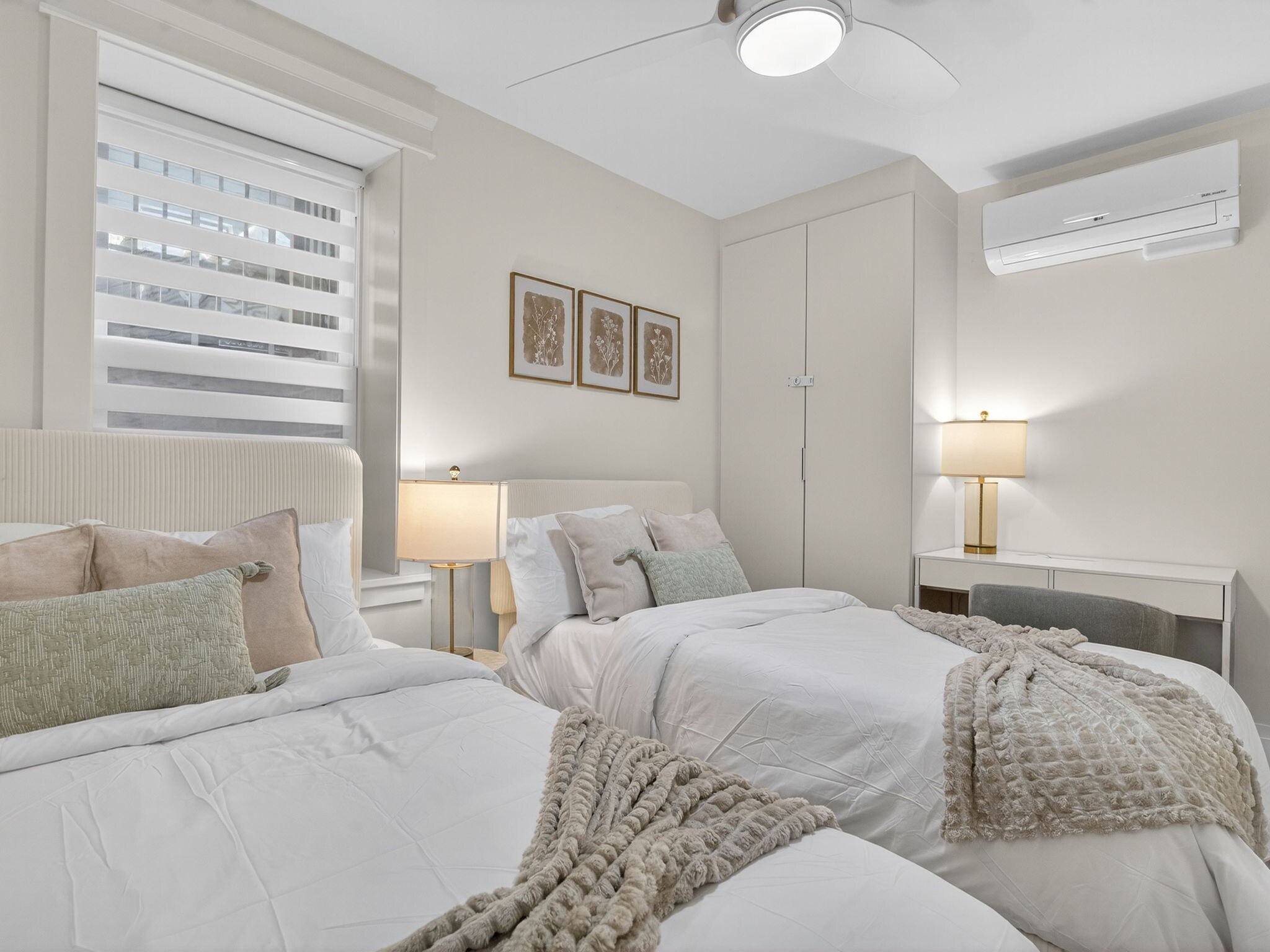 Building Photo - 359 Broadway