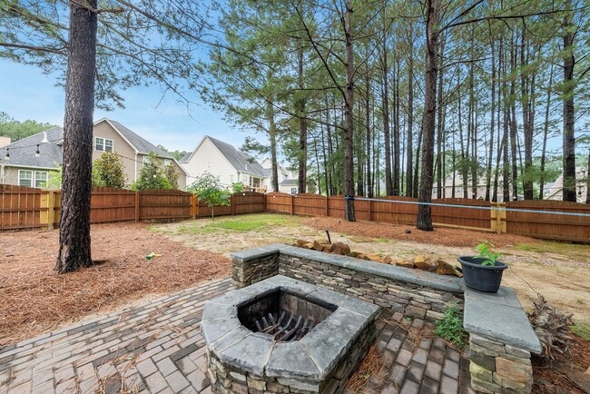 Building Photo - 3537 Bunting Dr