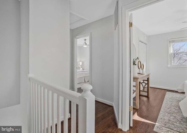 Building Photo - 2509 Oberlin Dr