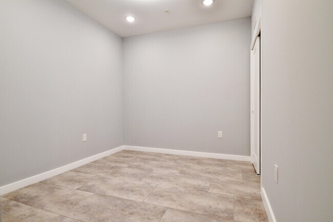 Building Photo - 82-84 E 31ST St