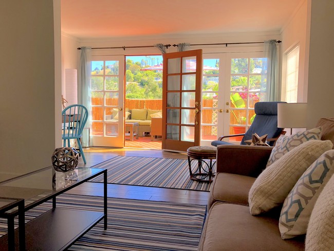living room with view - 2078 Mound St