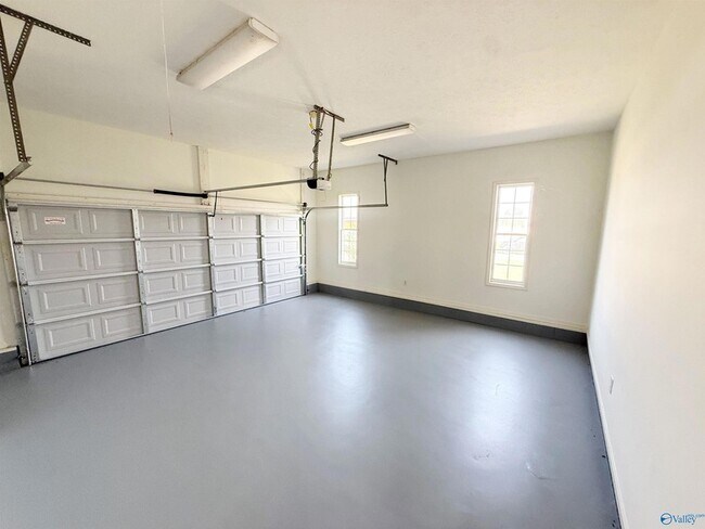 Building Photo - 17916 Remington Dr