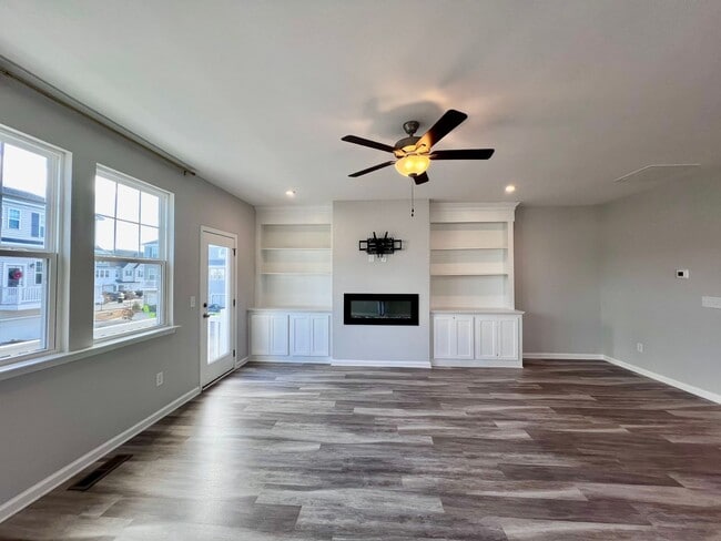 Building Photo - New Contruction Rental in the Reserve of Grassfield