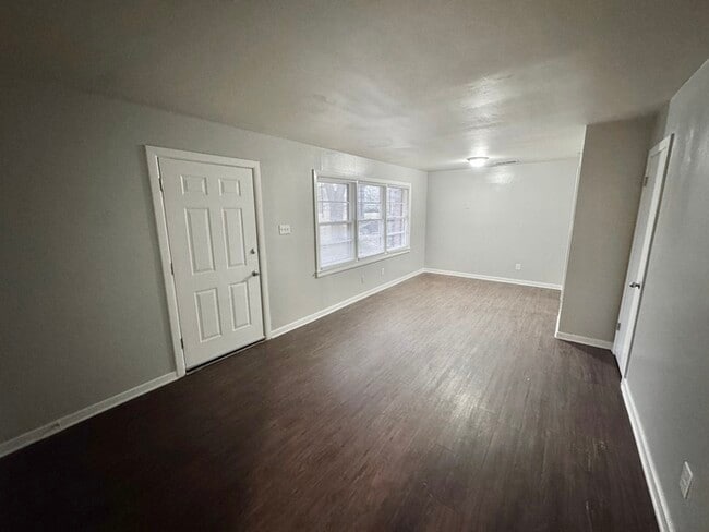 Building Photo - 1754 Danville Rd