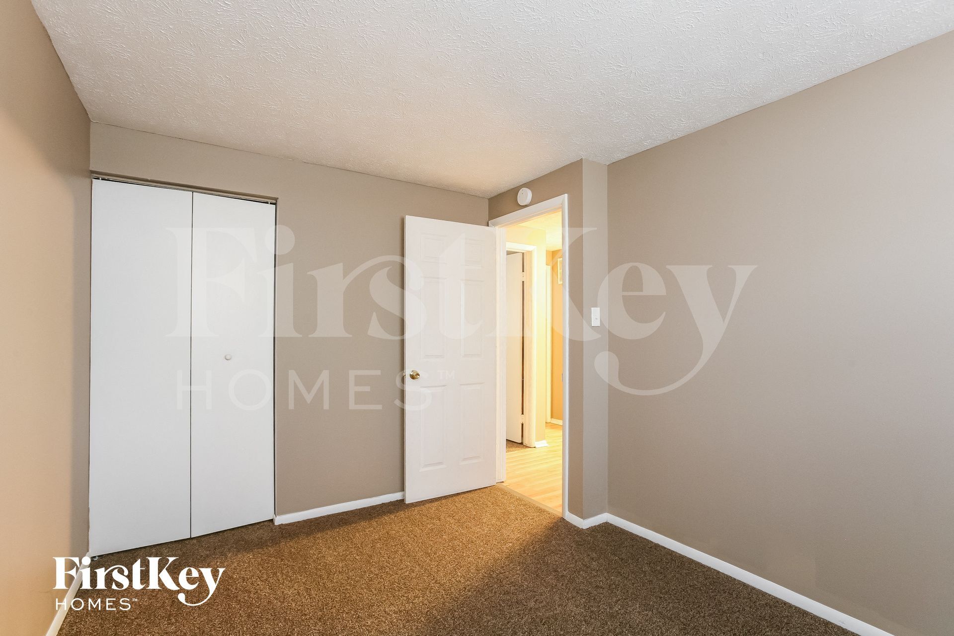 Building Photo - 3448 Alpine Pl