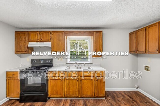 Building Photo - 112 S Raleigh St