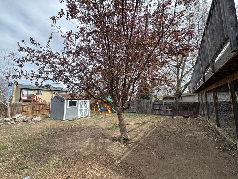 Building Photo - 7624 Montarbor Dr