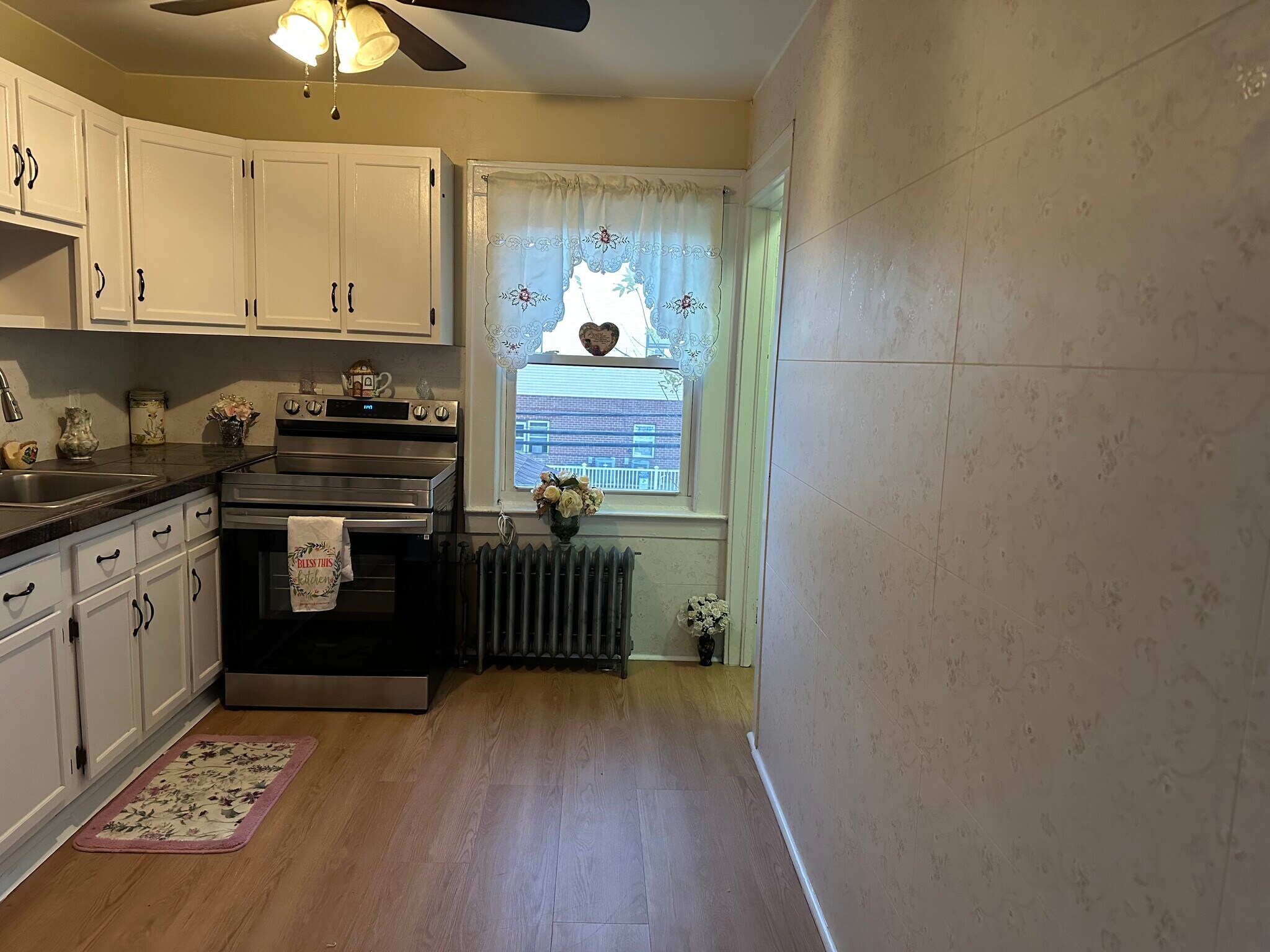 Building Photo - 269 N 1st Ave