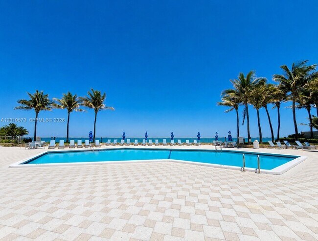 Building Photo - 5200 N Ocean Dr