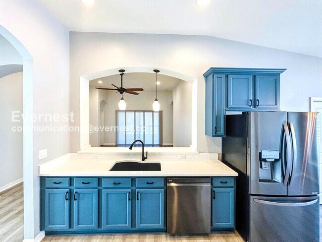 Building Photo - 6741 Boulder Run Loop