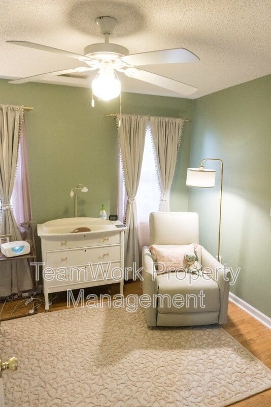 Building Photo - 827 Harbor Pl Dr