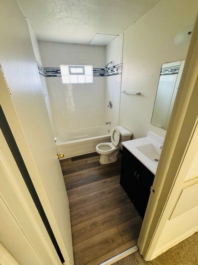 Building Photo - Pine Point Apartments – In the Heart of Waukesha