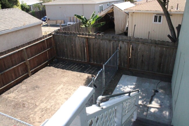 Building Photo - *MOVE IN SPECIAL-HALF OFF!* - Upstairs 1 Bedroom, 1 Bathroom Unit in Antioch with Yard and Storag...