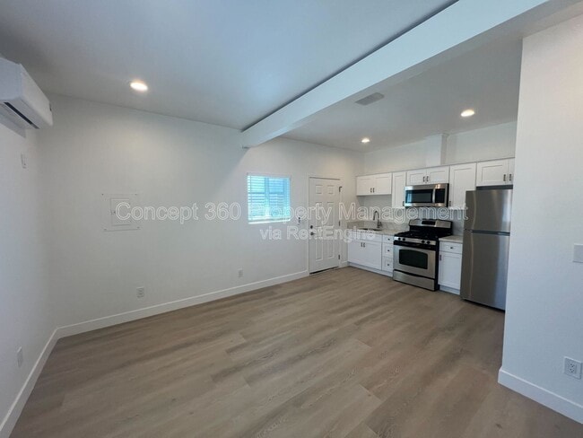 Building Photo - 1962 Harbor Ave