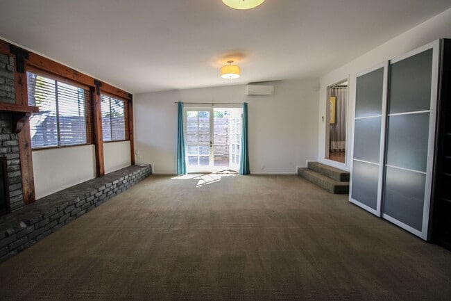 Building Photo - 4 Bedroom House with HUGE Backyard on Historic Buchon St. Near Downtown SLO