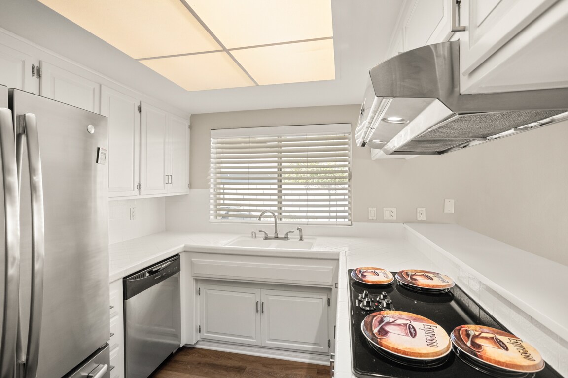 Building Photo - 205 E Old Mill Rd