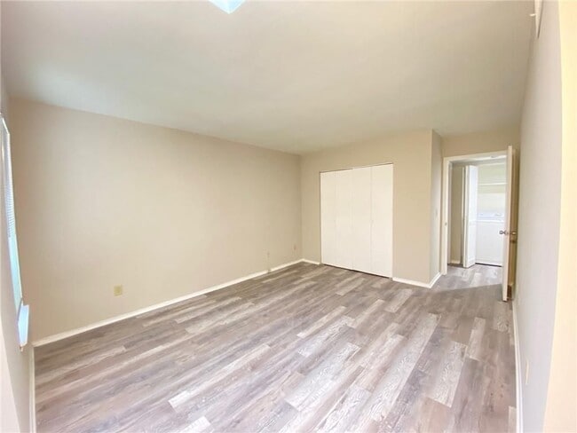 Building Photo - 1309 Old Hammond Chase
