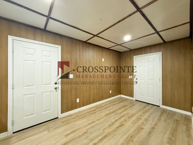 Building Photo - 1809 County Rd 27