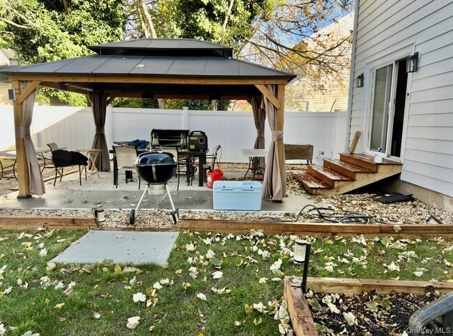 Building Photo - 107 Fairview Ave