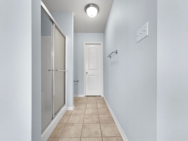 Building Photo - 2060 Kalei Ln