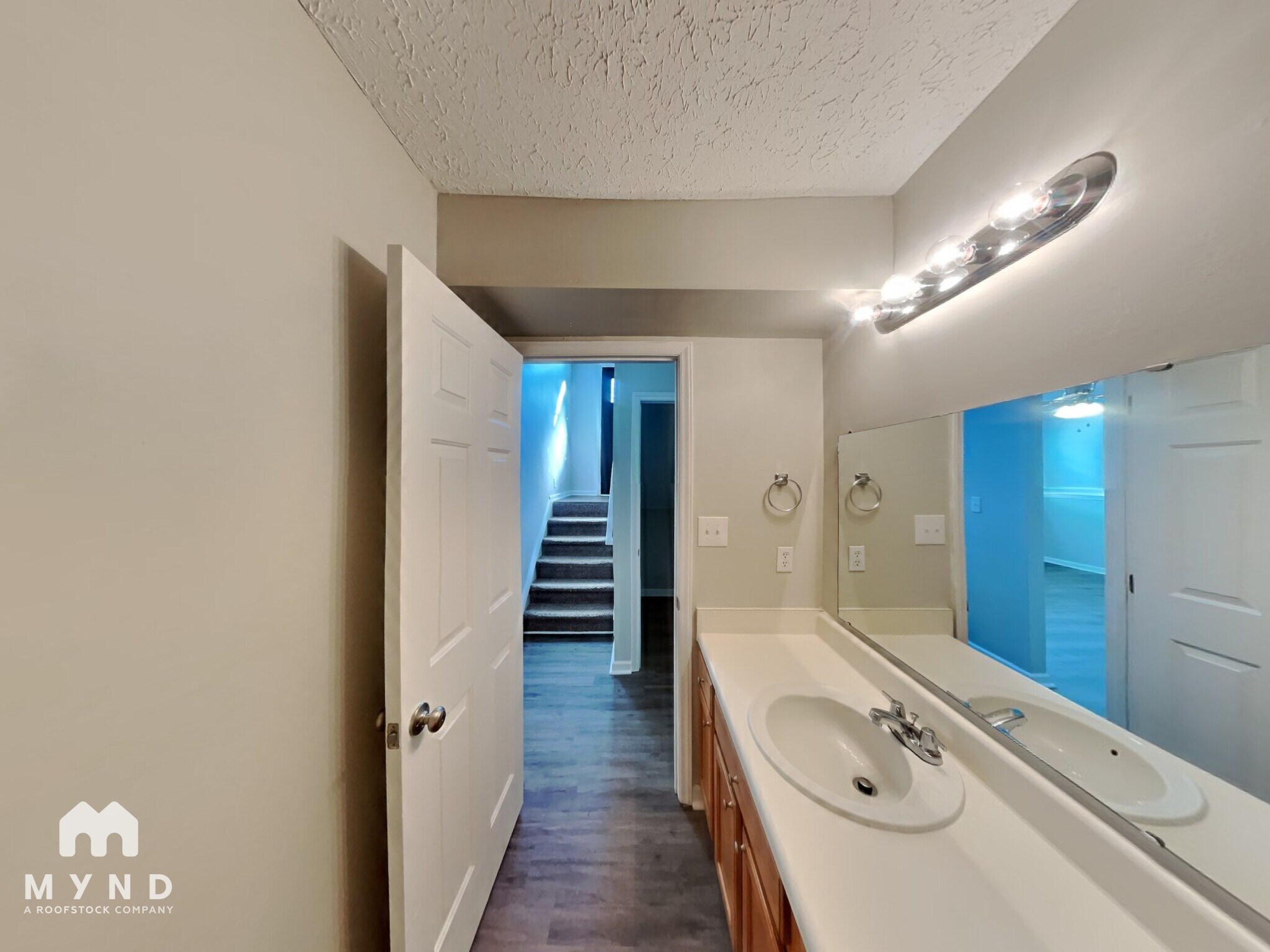 Building Photo - 1106 Lady Banks Dr