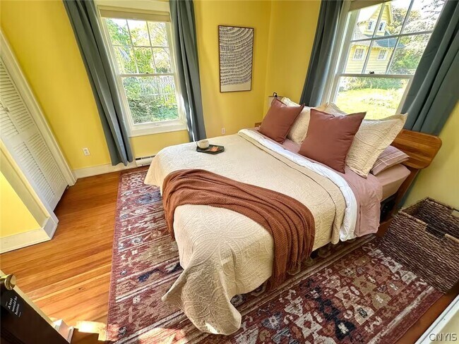 Building Photo - 608 Ackerman Ave