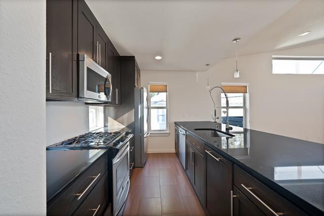 Building Photo - 5841 Oram St