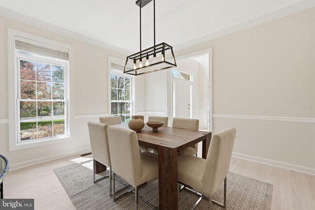 Building Photo - 3515 Devon Dr