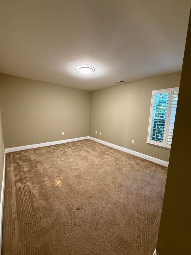 Building Photo - 619 Uniola Dr