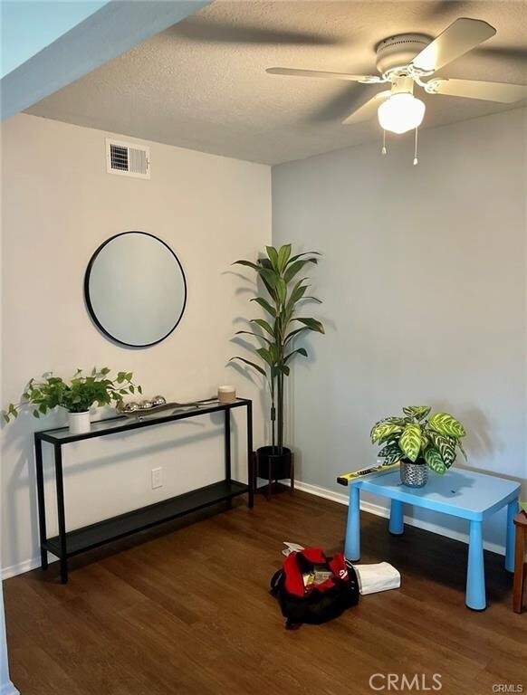 Building Photo - 35 Smokestone