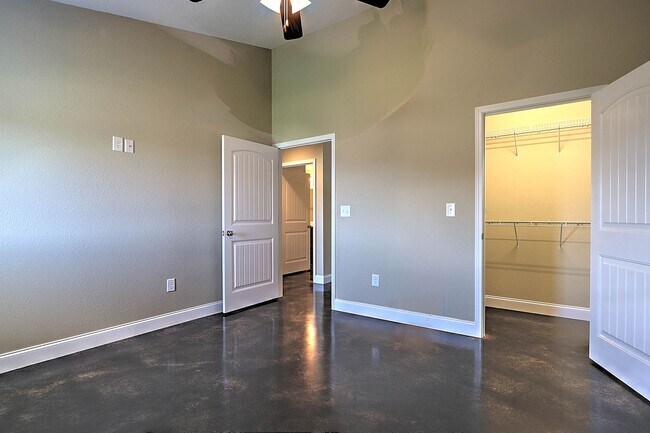 Building Photo - 52 Sutter Pl